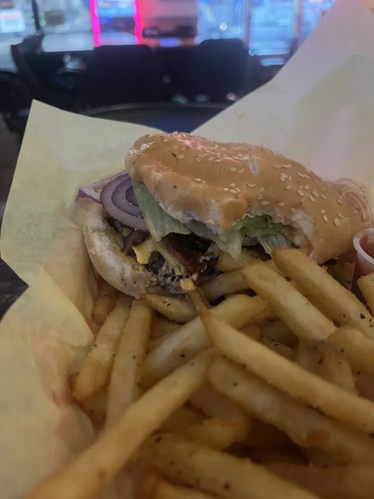 Dark Horse Cheese Burger